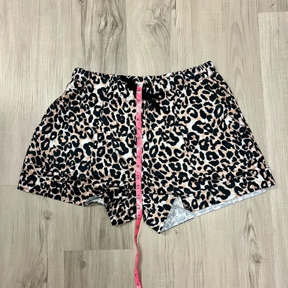 NWOT animal print shorts sz XL drawstring waist by Mosucoirl stretchy